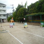 園庭は道路に早変わり